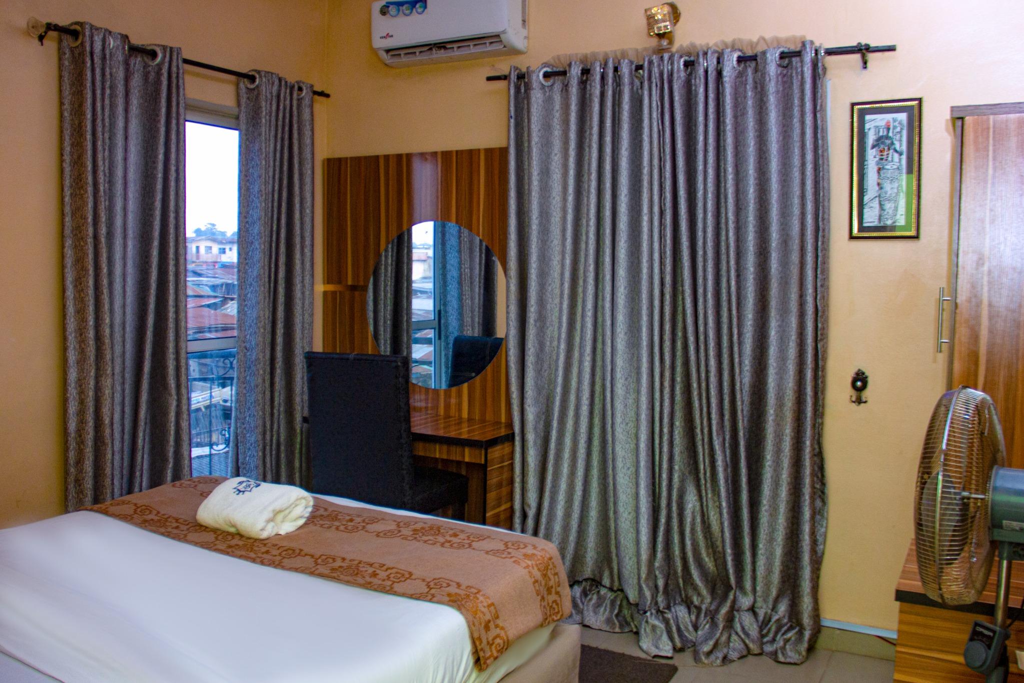 superior room